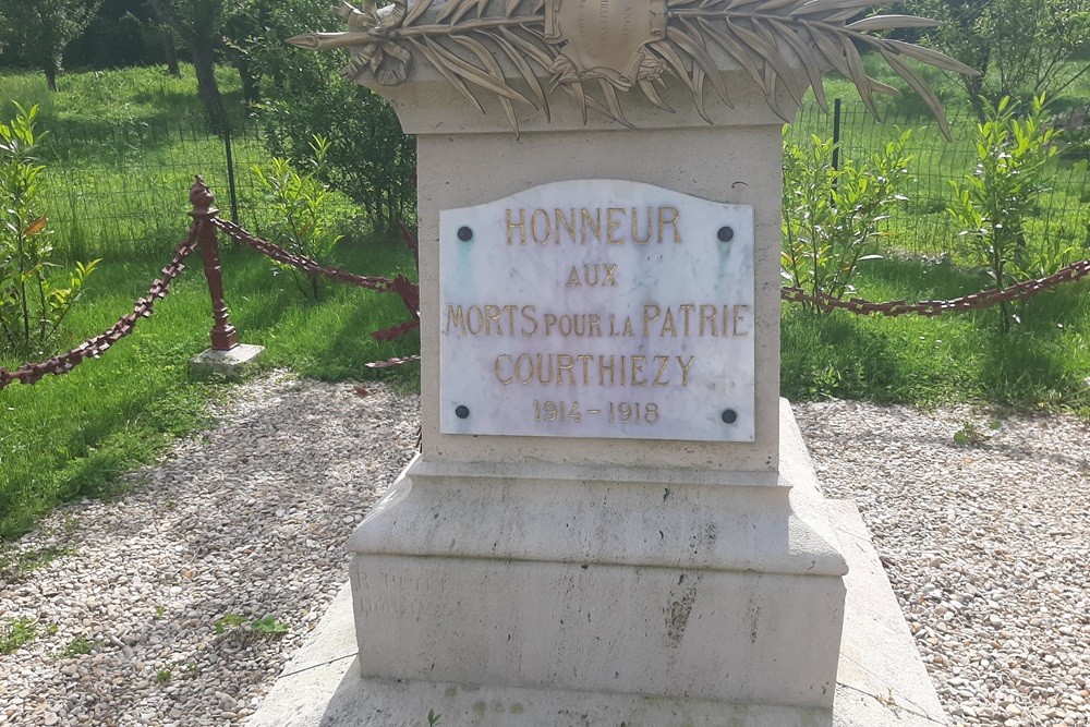 War Memorial Courthiézy #3