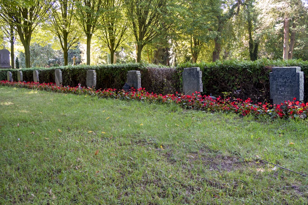 Duitse Oorlogsgraven Blatzheim #2