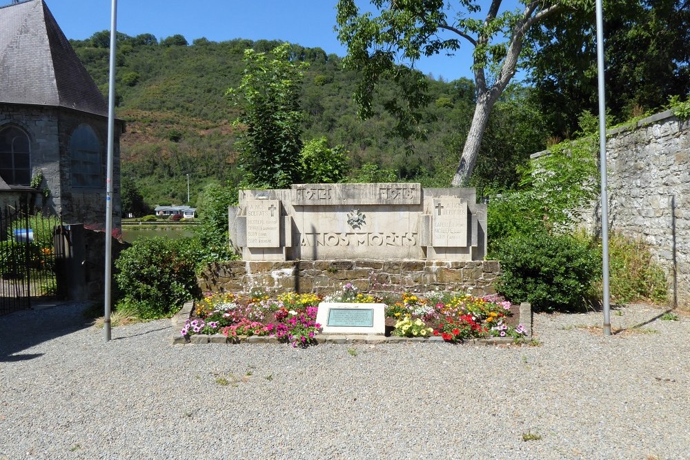 Oorlogsmonument Godinne #1