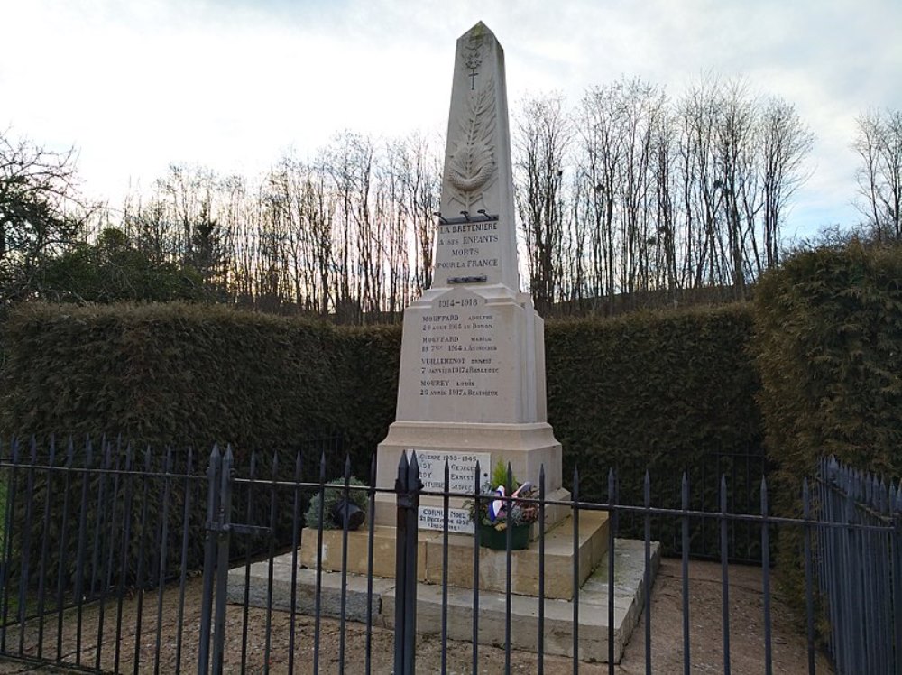 War Memorial La Bretenire