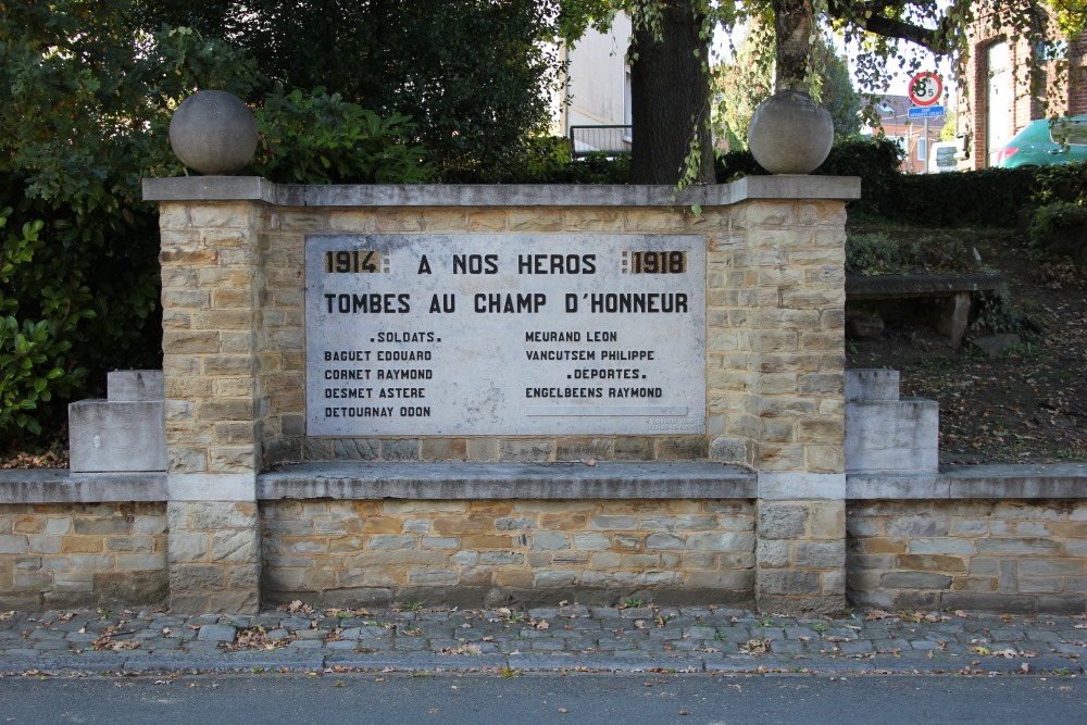 War Memorial Ronquires #2