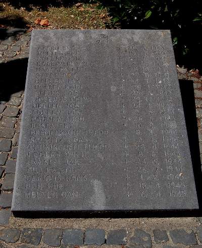 War Memorial Hülchrath #3