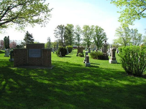 Commonwealth War Grave Burnbrae Presbyterian Cemetery #1