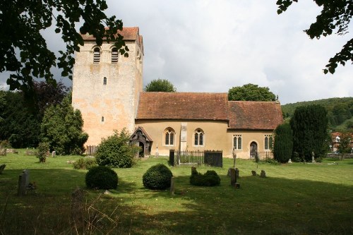 Oorlogsgraf van het Gemenebest St Bartholomew Churchyard