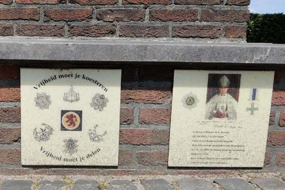 Monument Gen.-Maj. Colin M. Barber Moergestel #5