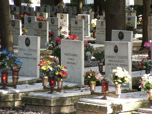 Italian & Soviet War Graves Genova #1
