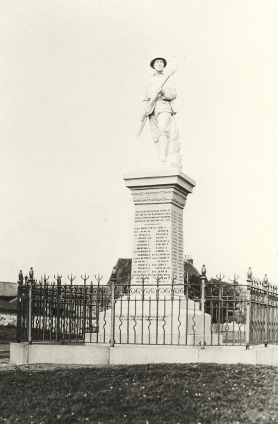 Oorlogsmonument Silksworth #1