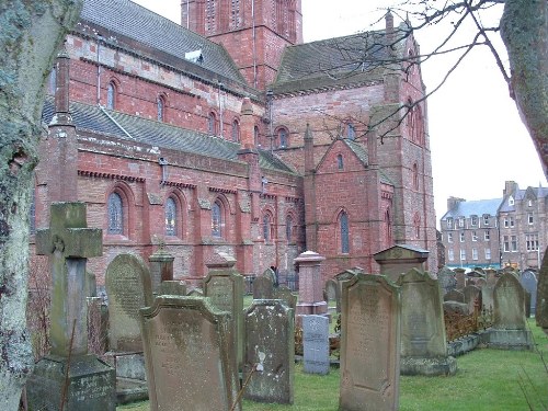 Oorlogsgraven van het Gemenebest St. Magnus Cathedral Churchyard #1