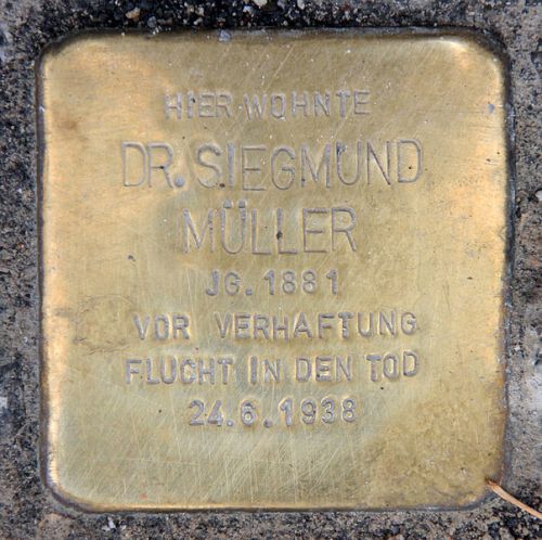 Stumbling Stone Residenzstraße 46