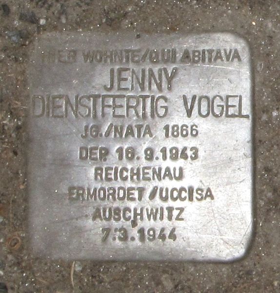 Stolpersteine Via Vittorio Alfieri 9