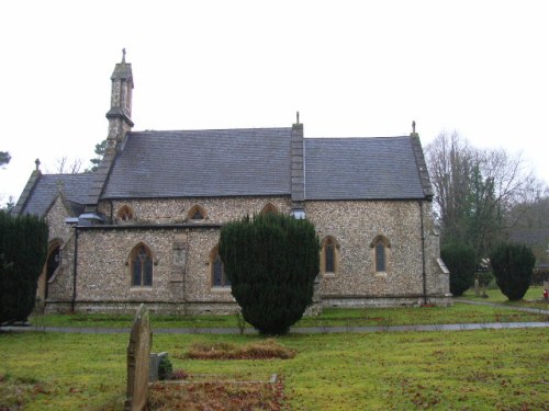 Oorlogsgraf van het Gemenebest Holy Trinity Churchyard