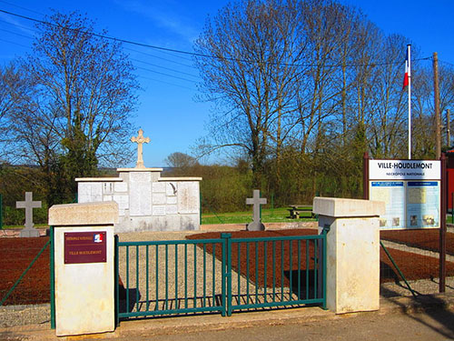 Franse Oorlogsbegraafplaats Ville Houdlemont