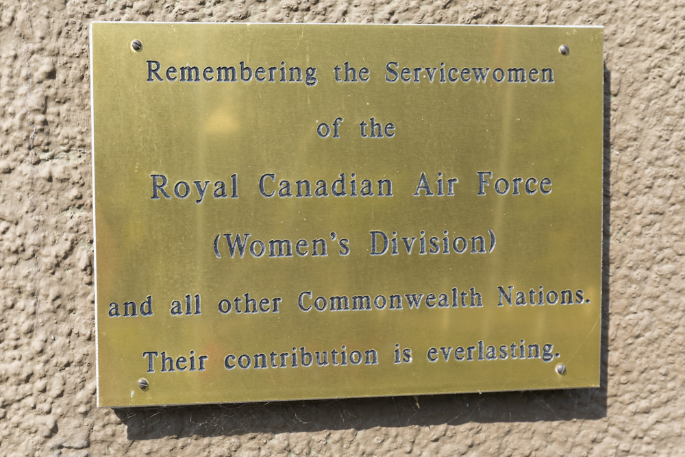 Monument Women's Air Services #4