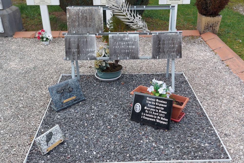 War Graves Montrjeau #3