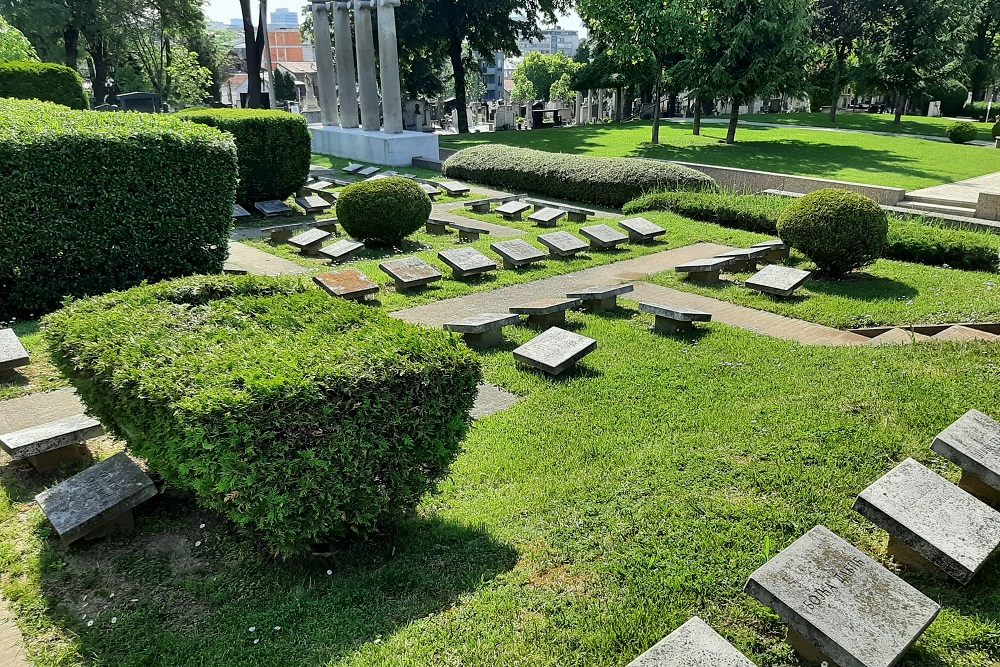 Yugoslav War Graves New Cemetery Belgrado #2