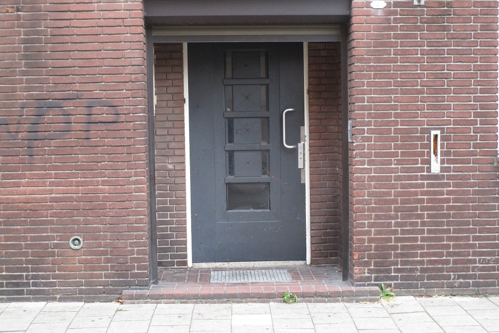 Memorial Stone Hugo de Grootstraat 2 #2