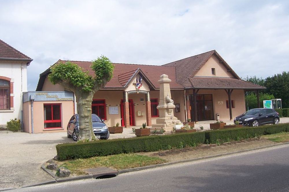 Monument Eerste Wereldoorlog La Chapelle-Naude #1