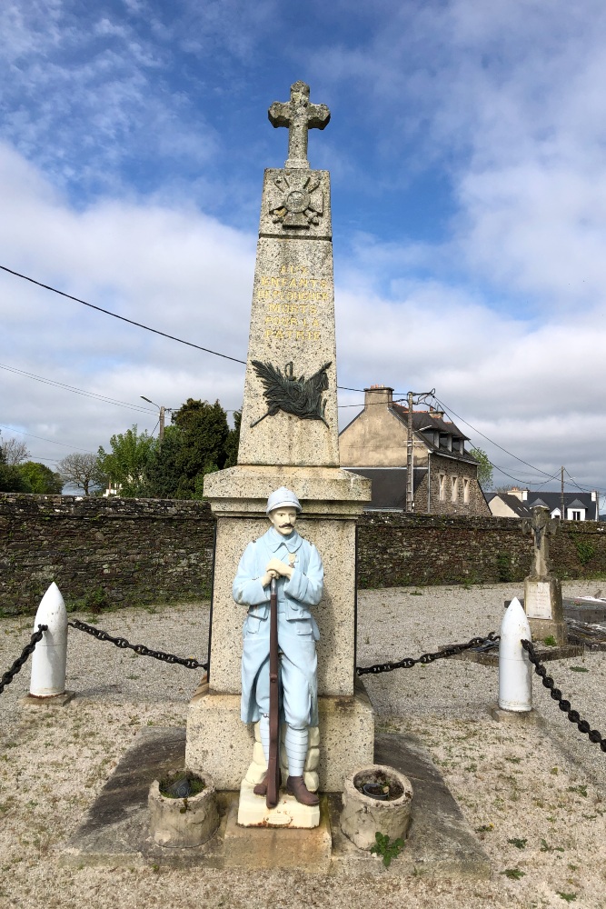 Oorlogsmonument Plouguer #2