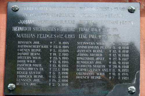 War Memorial Lobberich #4