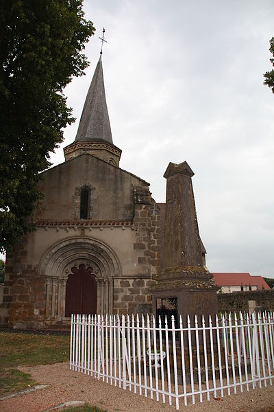 War Memorial Saint-Bonnet-de-Four #1