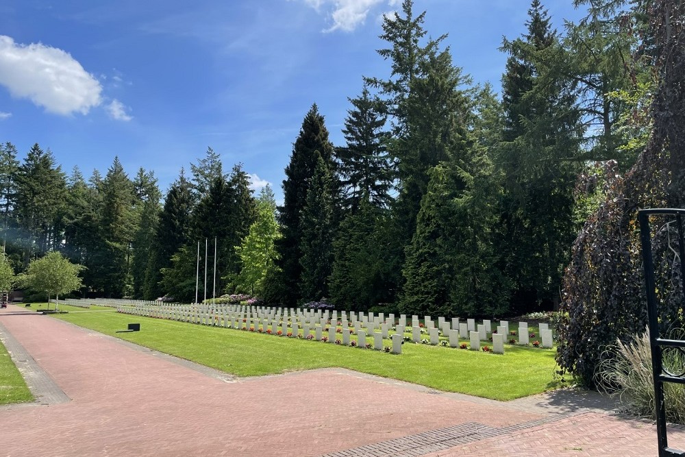 Soviet War Cemetery Leusden #3