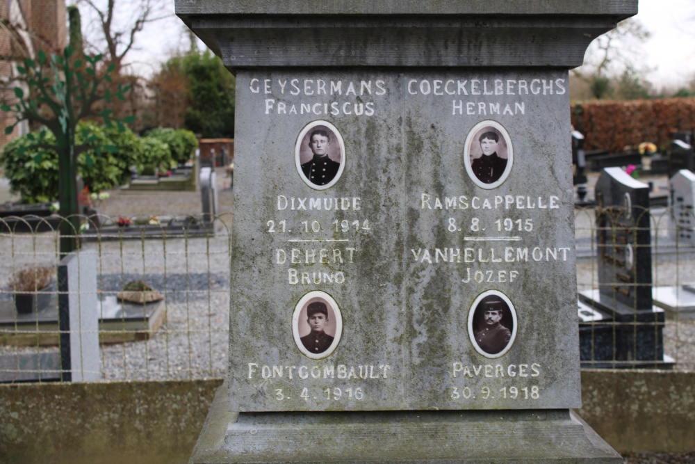 War Memorial Kapellen #3