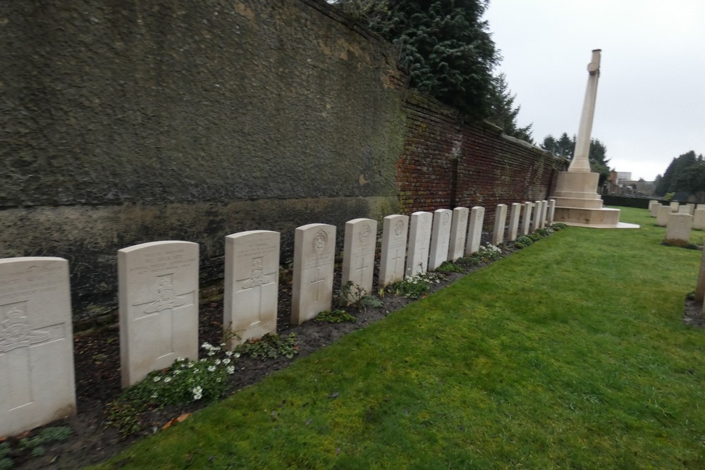 Commonwealth War Graves Charleroi #3
