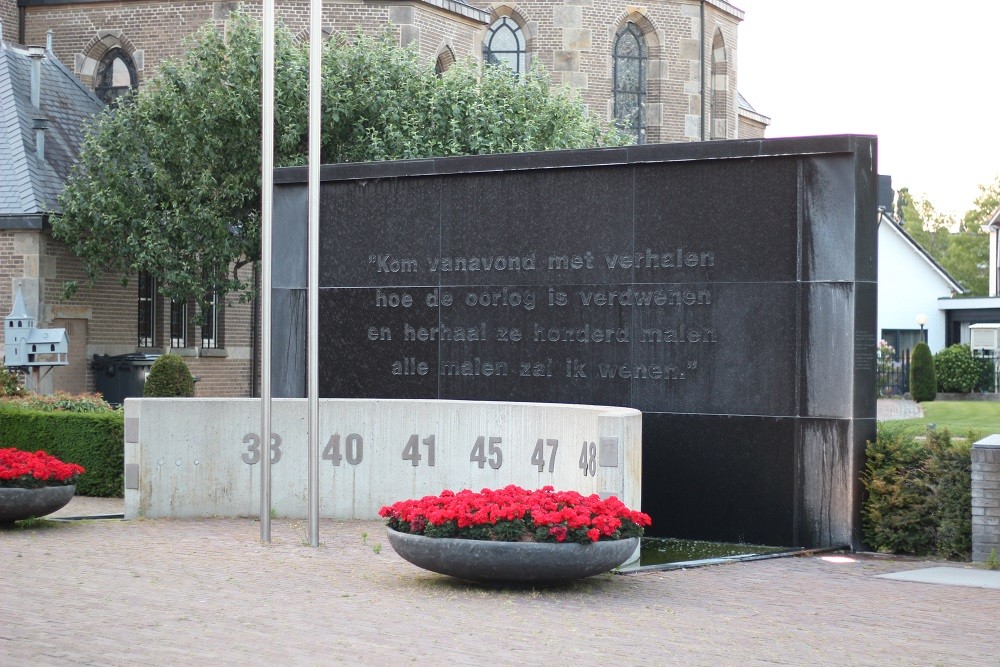 Vrijheidsmonument Denekamp #1