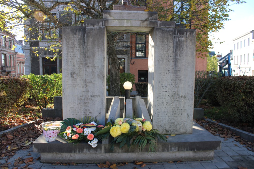 Oorlogsmonument Morlanwelz #3