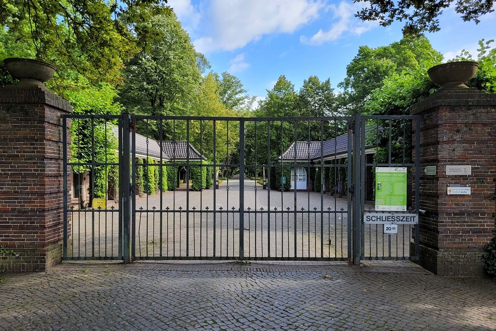 Dutch War Cemetery Osterholzer Friedhof Bremen #4