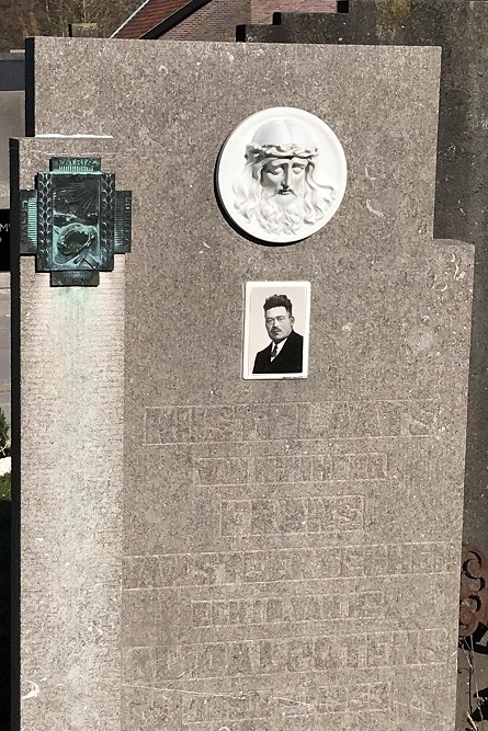 Belgische Graven Oudstrijders Nieuwkerken-Waas #3