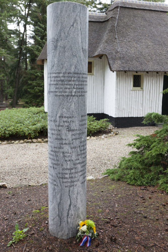 Monument Slachtoffers Tarakan 1942 Nederlands Ereveld Loenen #5