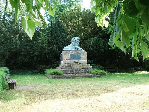 Oorlogsmonument Holthausen #1