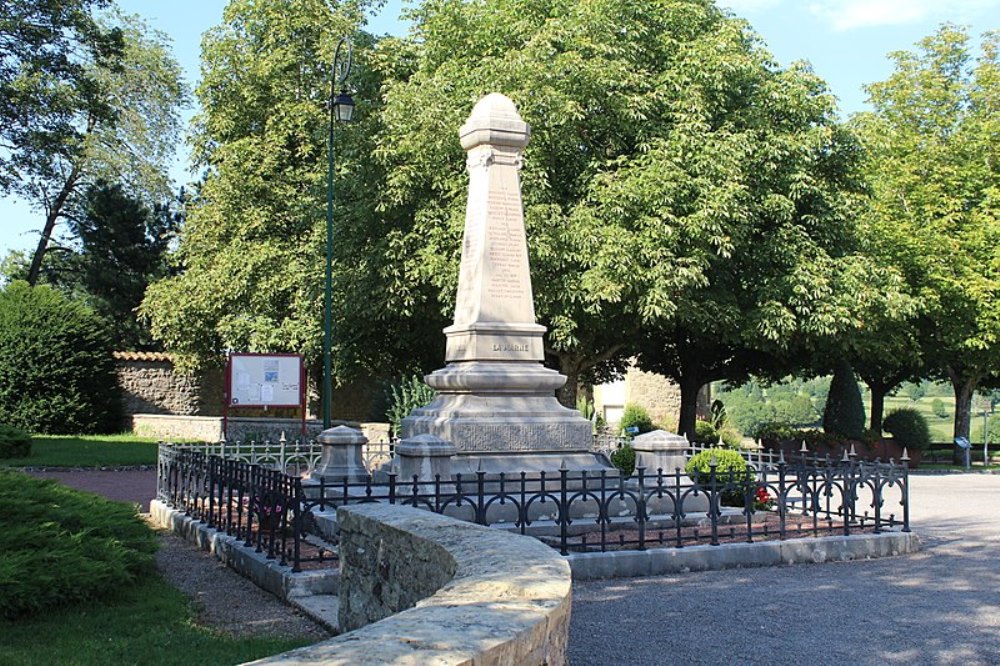 War Memorial Saint-Christophe-en-Brionnais #1
