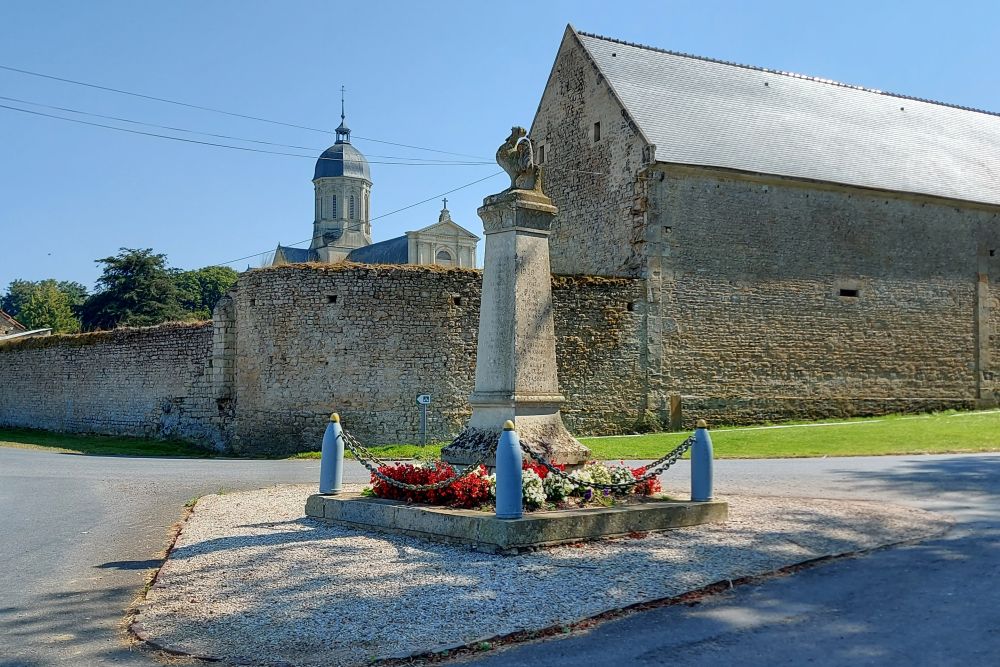 Oorlogsmonument Juaye-Mondaye #1