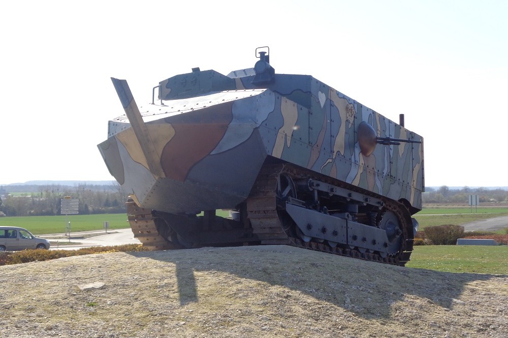 Monument Chars d'Assaut #4