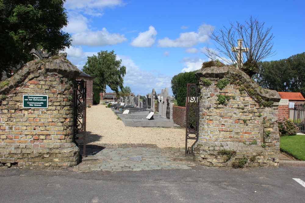 Oorlogsgraven van het Gemenebest Reningelst