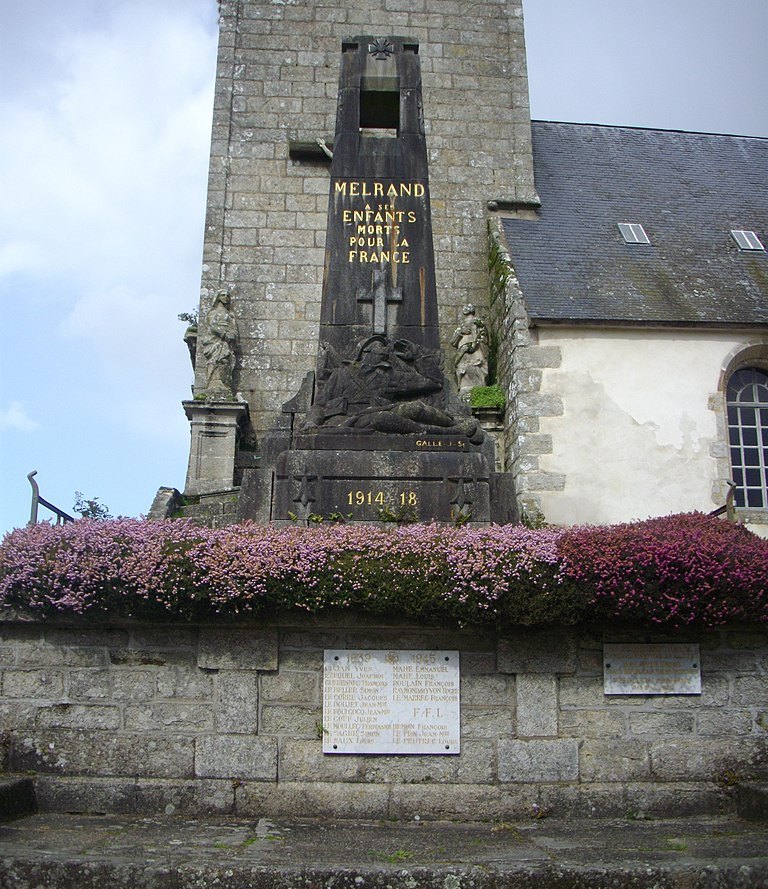 Oorlogsmonument Melrand #1