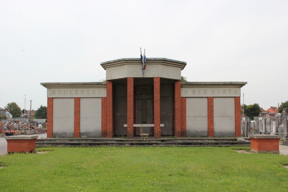 Oorlogsmonument Begraafplaats Dunkerque #1