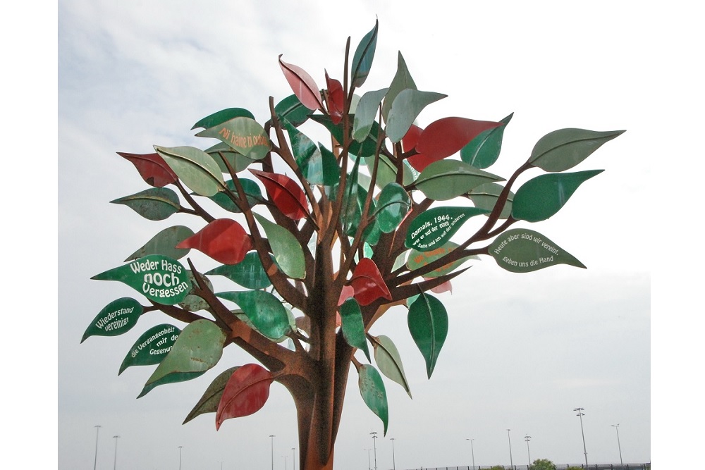 Bomen van Vrijheid Ouistredam #1