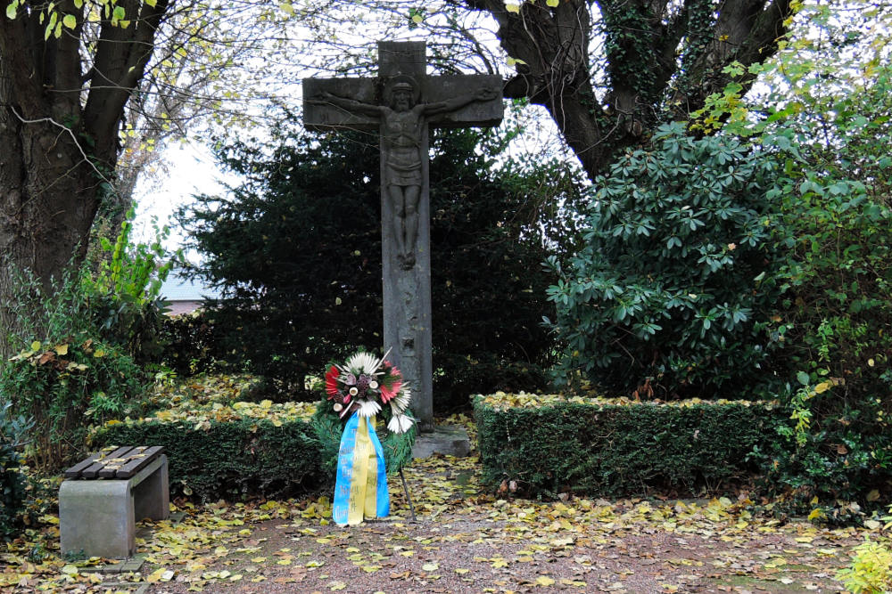 Oorlogsmonument Prümmern #2