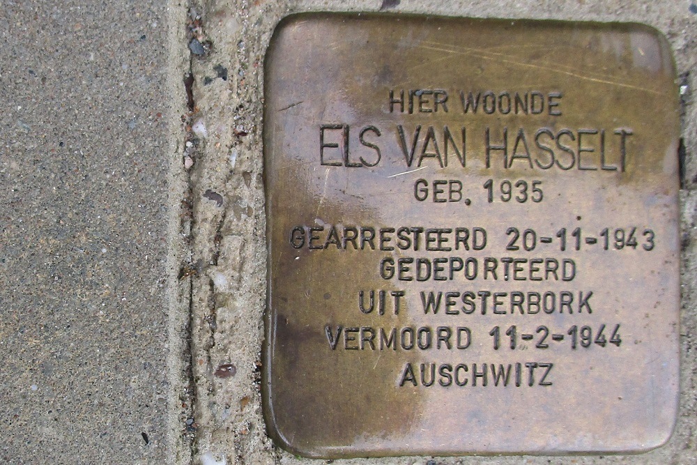 Stolpersteine Hobbemakade 111 #2