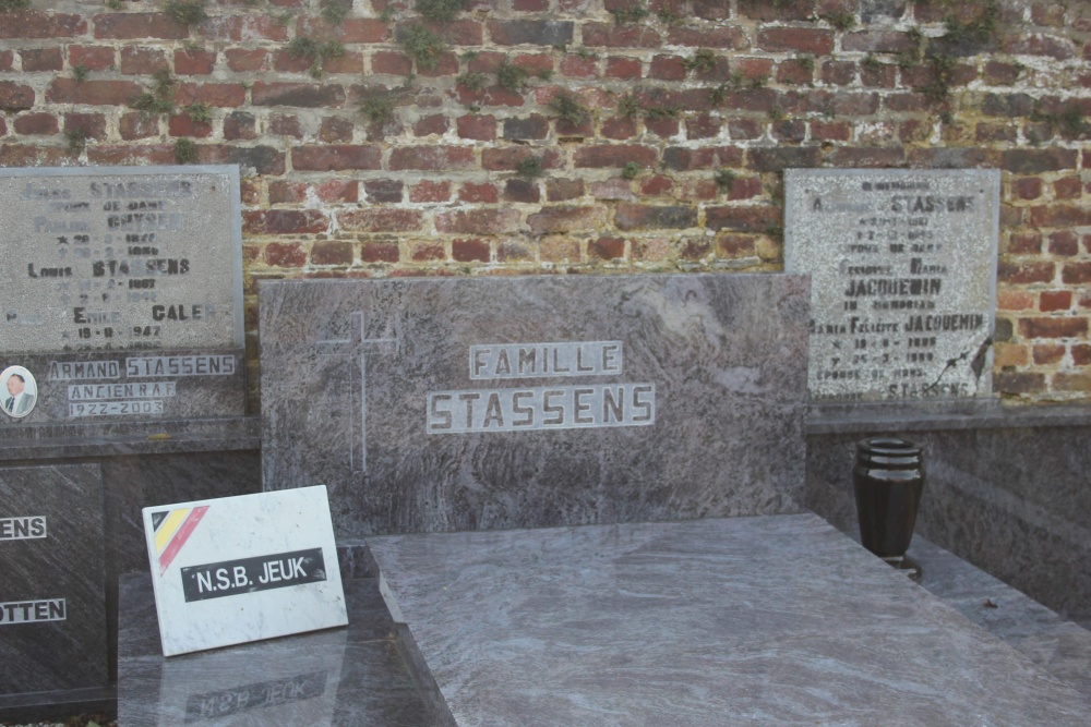 Belgische Graven Oudstrijders Jeuk #1
