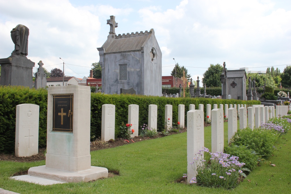 Oorlogsgraven van het Gemenebest Porte-de-Paris #1