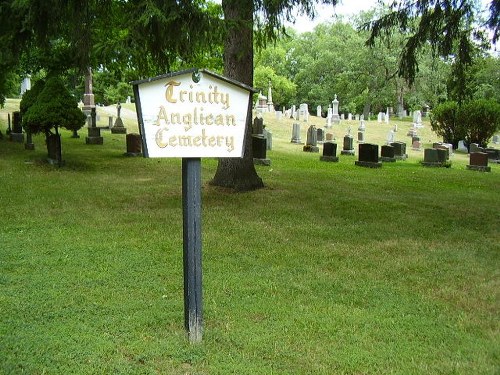 Commonwealth War Graves Trinity Church Cemetery #1