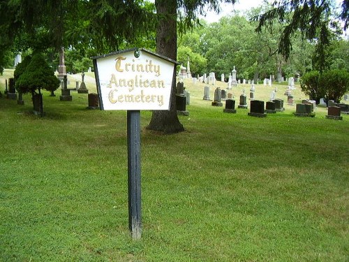 Commonwealth War Graves Trinity Church Cemetery