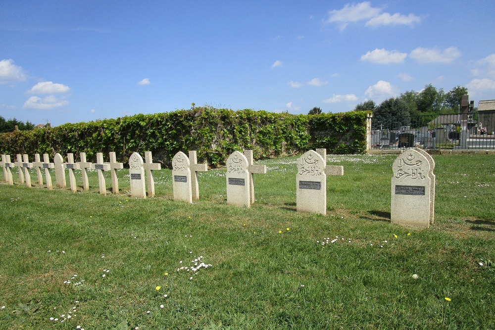 French war graves Nécropole nationale Sedan 