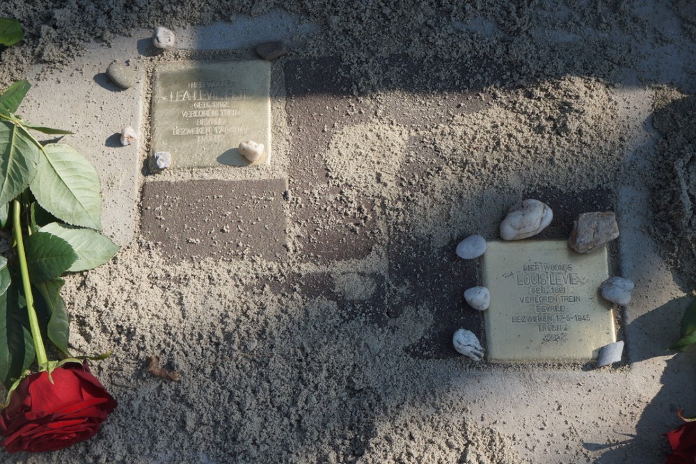 Stolpersteine Zutphensestraatweg 10 #1