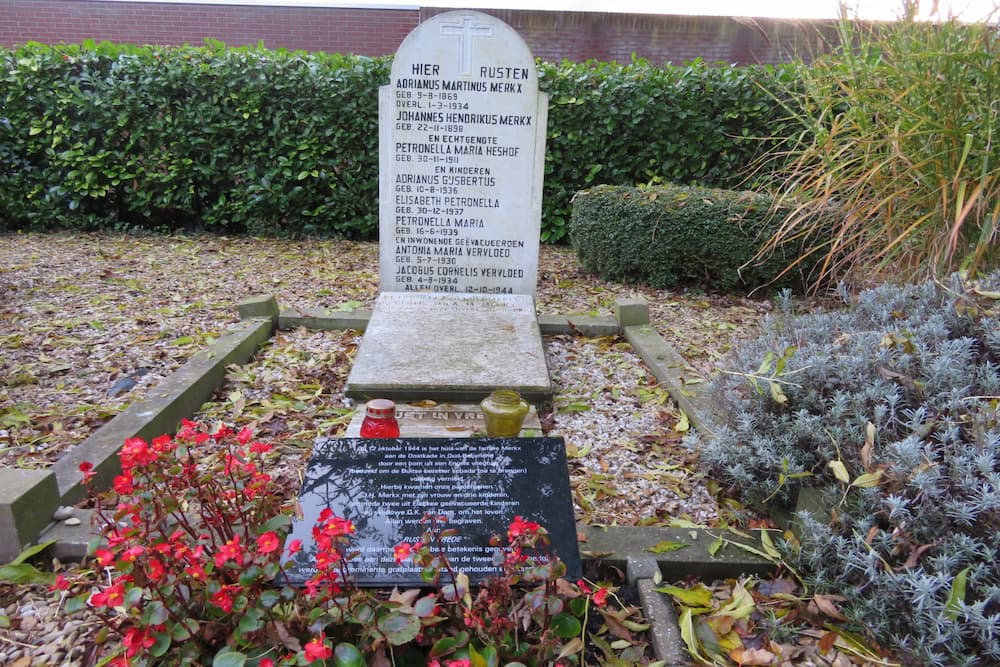 Dutch War Grave Oud-Beijerland #4