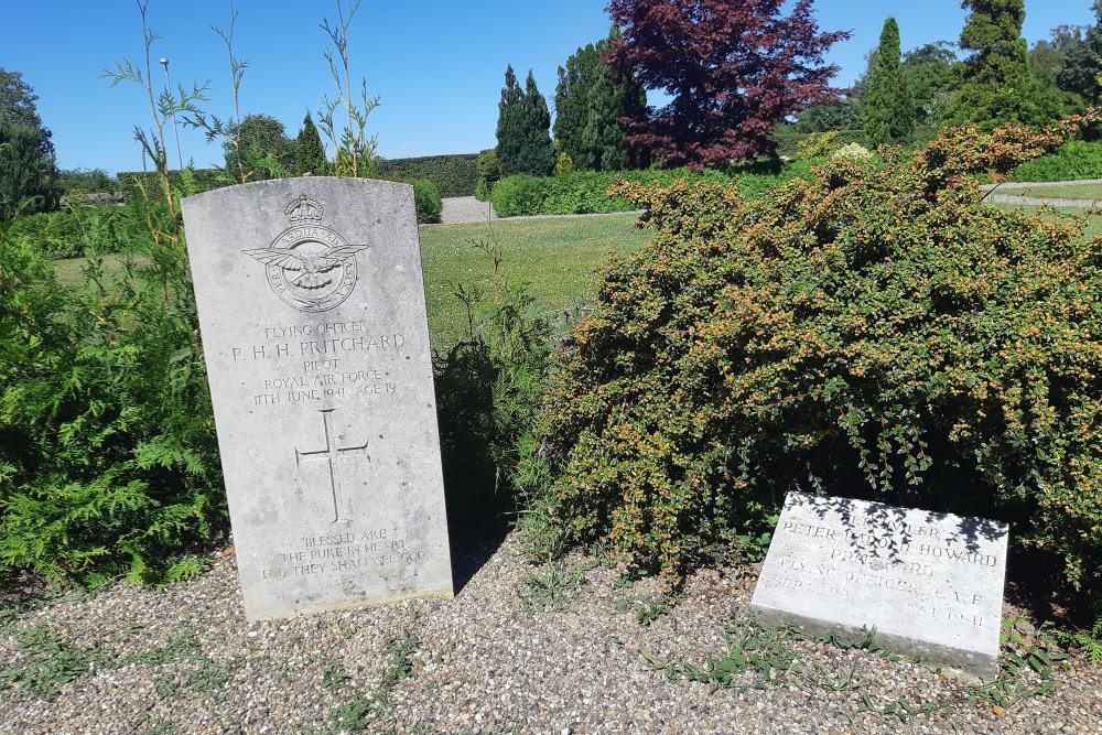 Oorlogsgraven van het Gemenebest Kerkhof Kappel #2